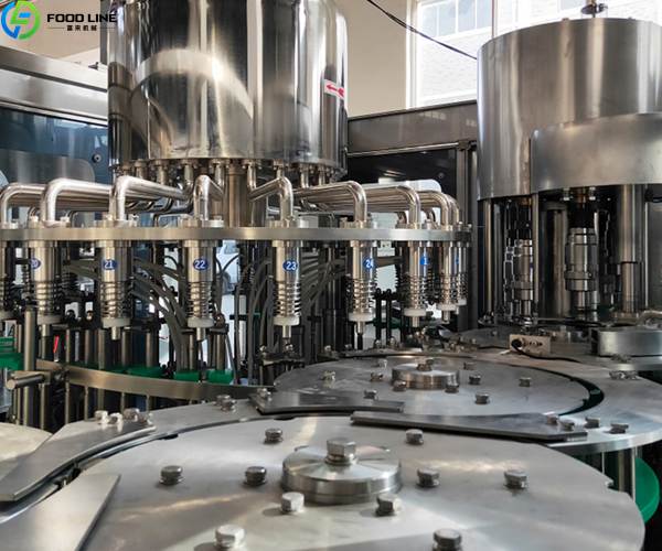 liquid filling machine