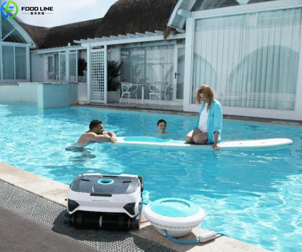 pool cleaning equipment
