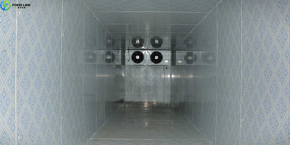 mobile cold storage interior
