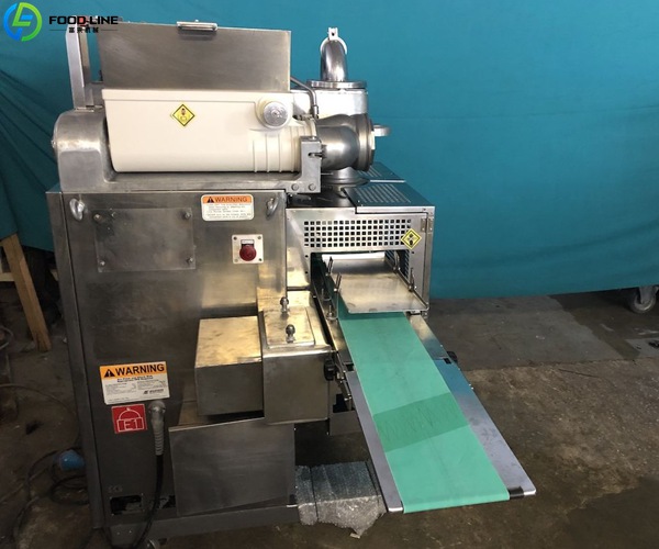 pastry encrusting machine