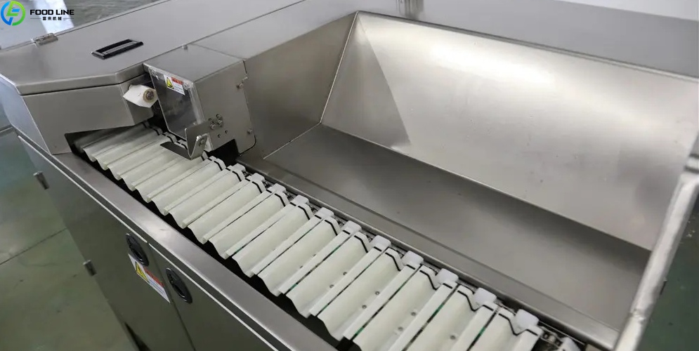 shrimp peeling device