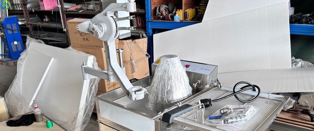 donut frying machine detail