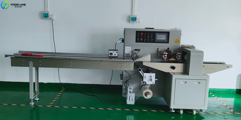 automatic pillow packing device
