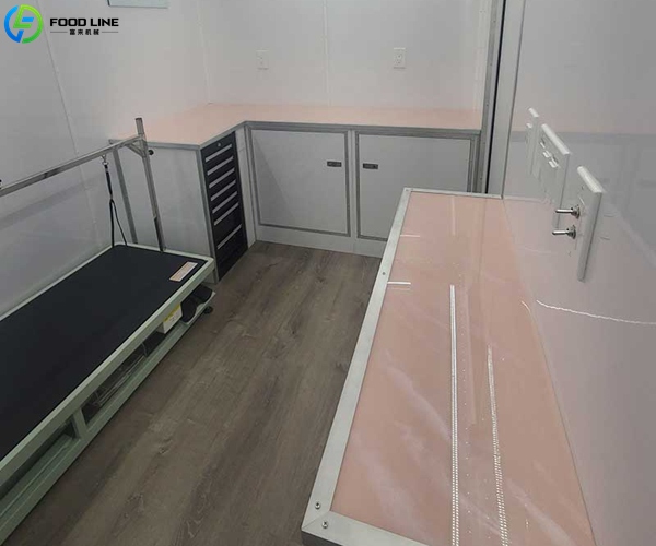 dog washing trailer interior