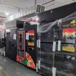black pizza vending device